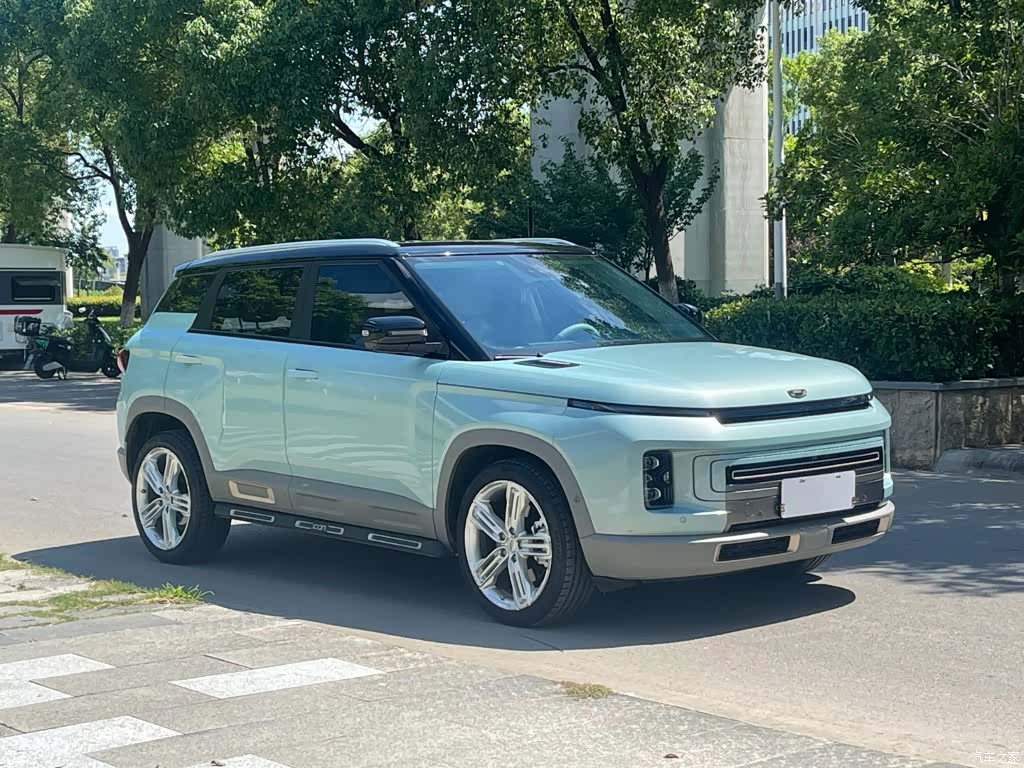 Geely Icon, 2022 4