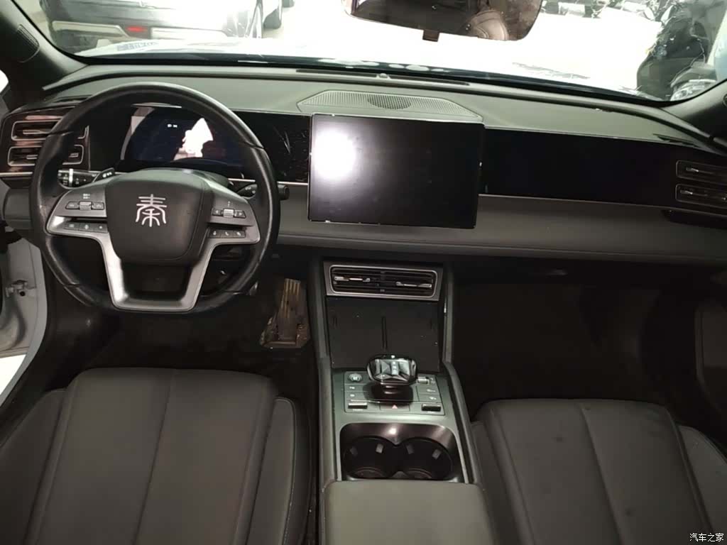 BYD Qin, 2025 10