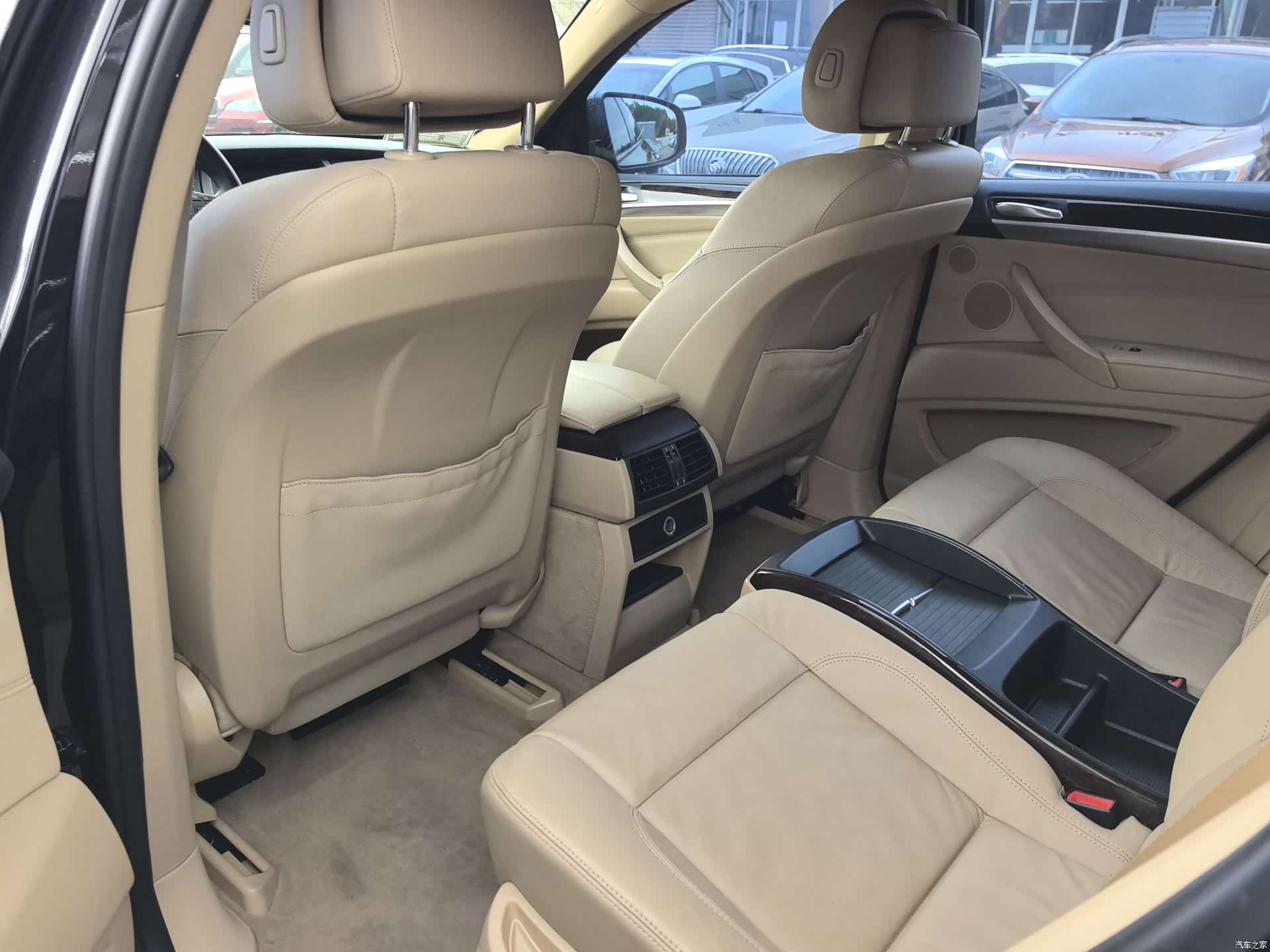 BMW X6, 2010 7
