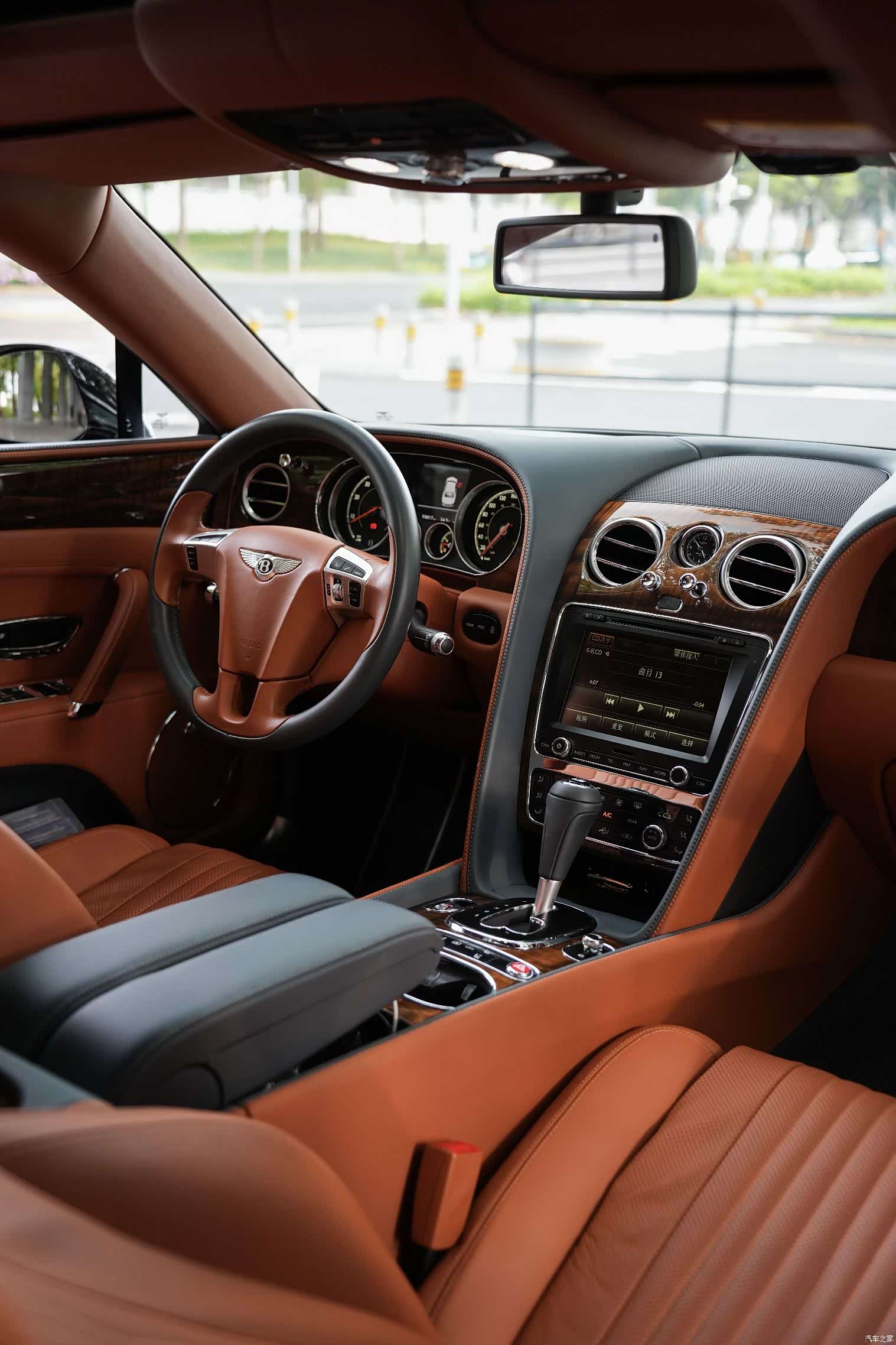 Bentley Flying Spur, 2018 9