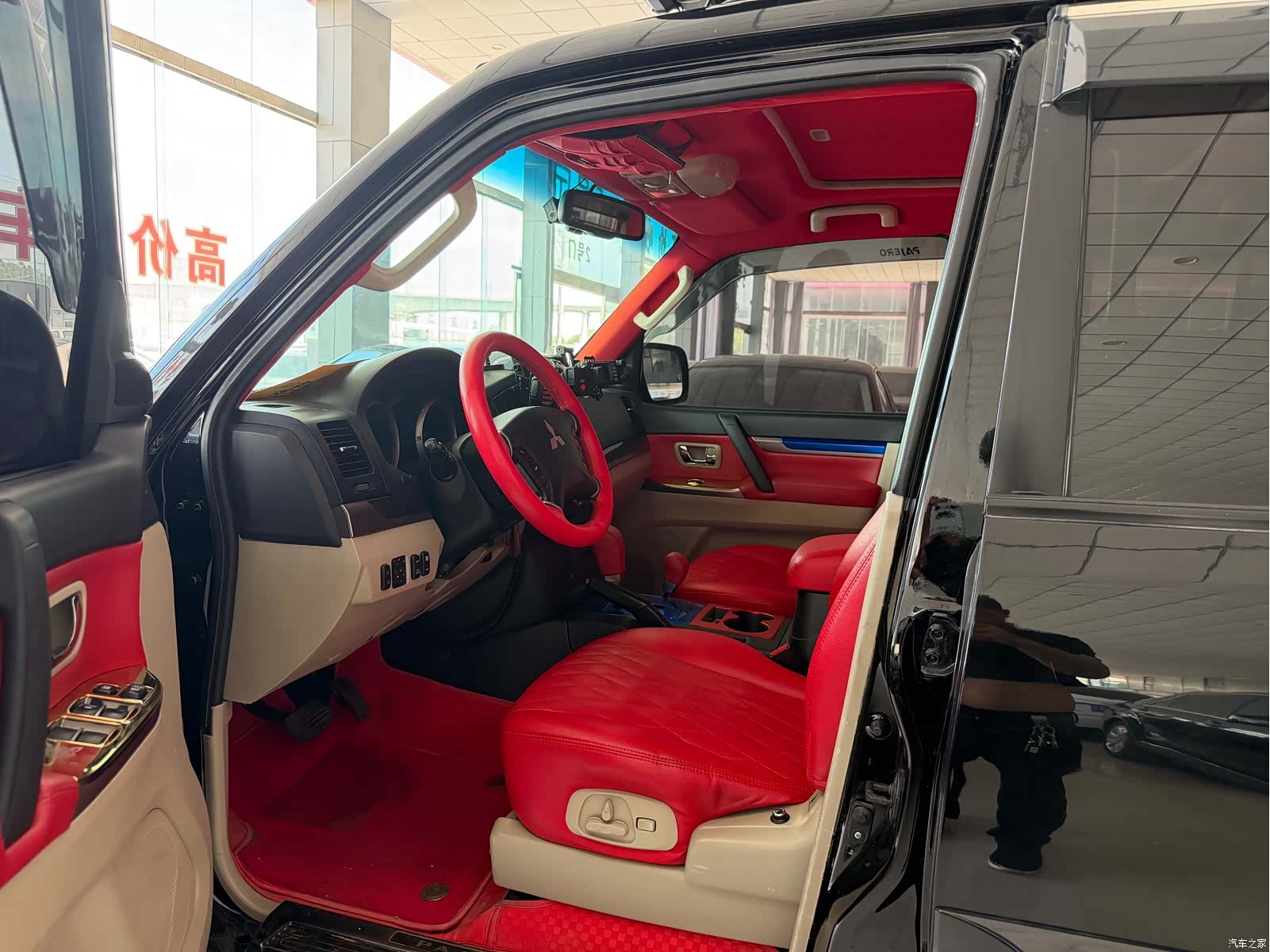 Mitsubishi Pajero, 2018 4