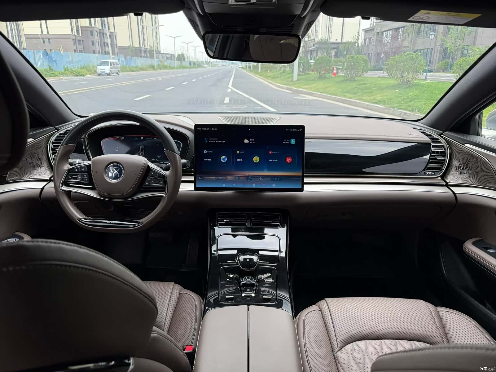 BYD Han, 2023 все фото