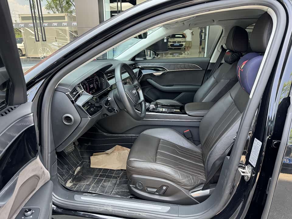 Audi A8 Audi A8
