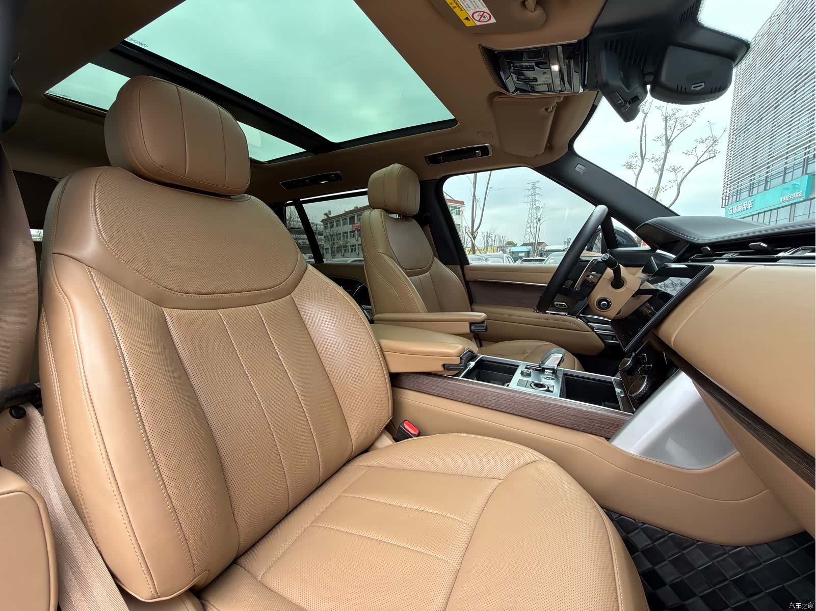 Land Rover Range Rover, 2023 16