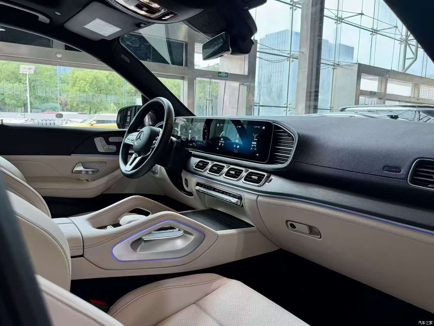 Mercedes-Benz GLS, 2023 все фото