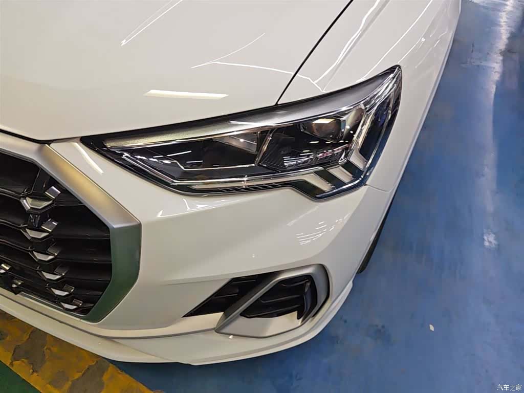 Audi Q3, 2021 23