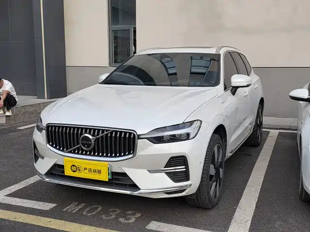 Volvo XC60 PHEV 2024 — купить из Китая под заказ