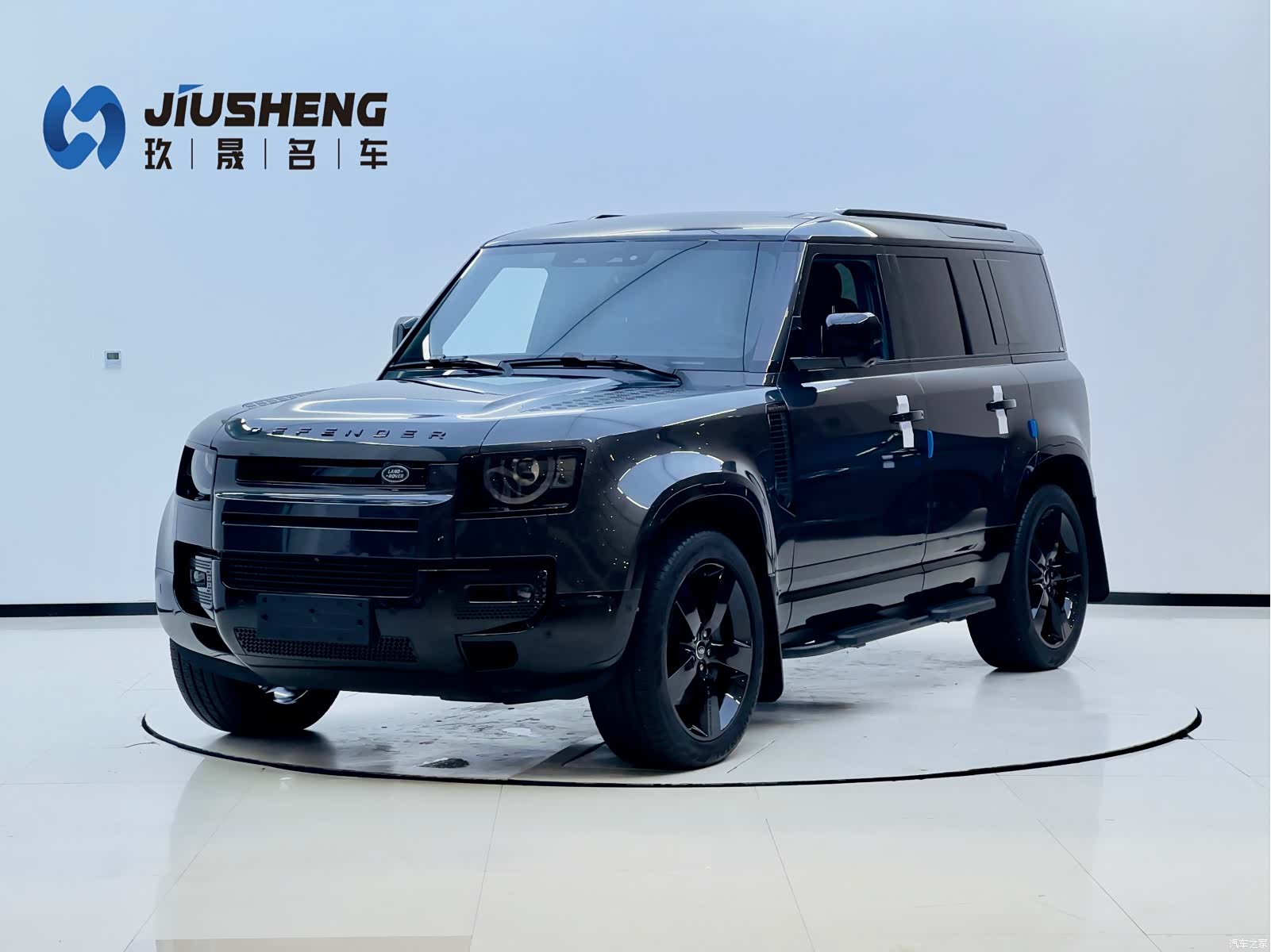Land Rover Defender, 2025 1