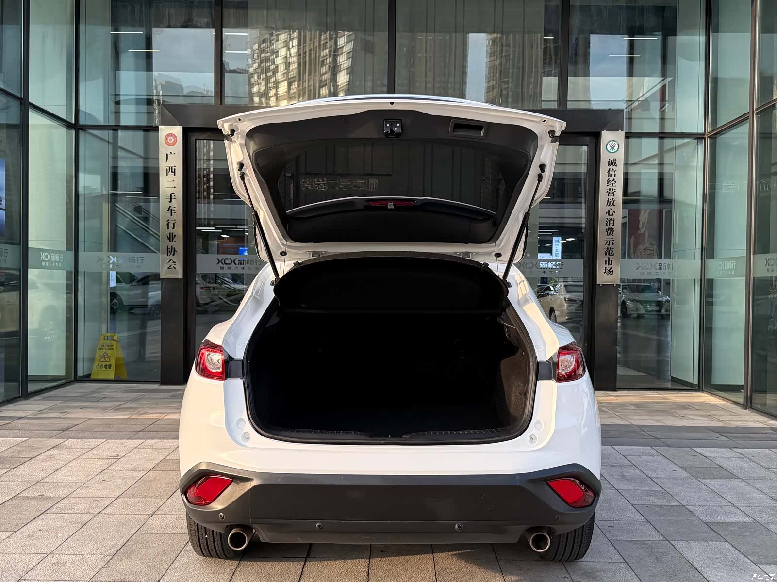 Mazda CX-4, 2018 10