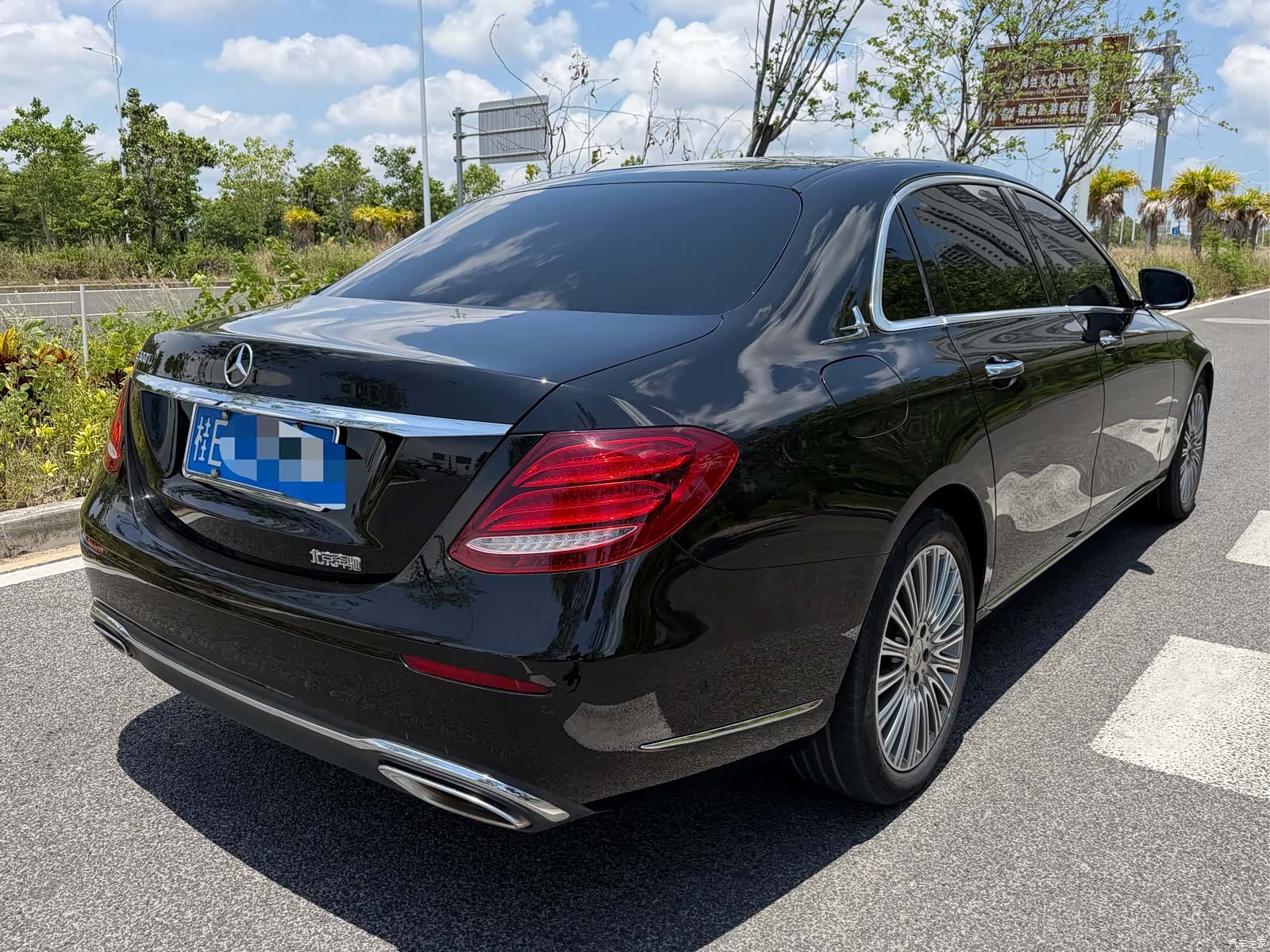 Mercedes-Benz E-Class, 2020 4