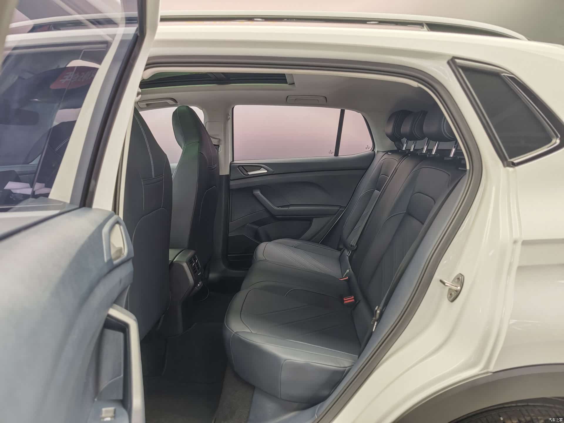 Volkswagen Tharu, 2025 7
