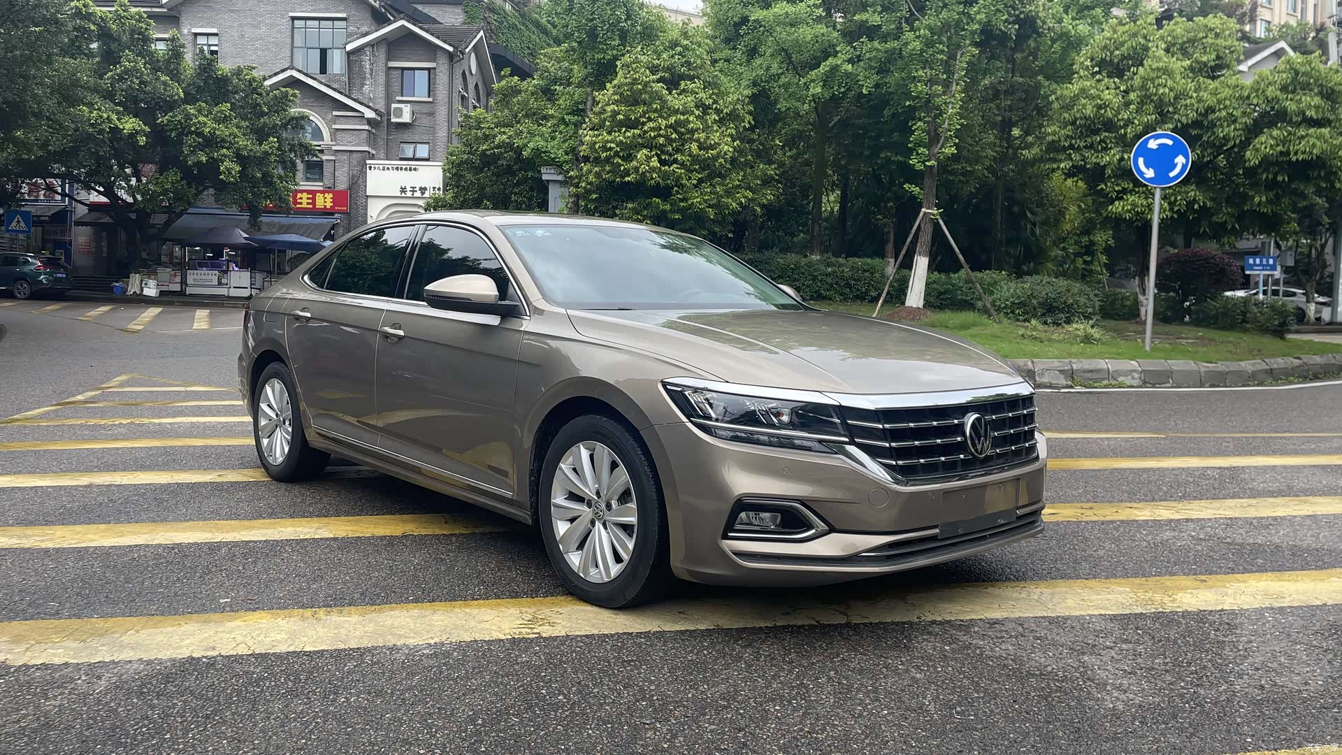 Volkswagen Passat, 2020 3