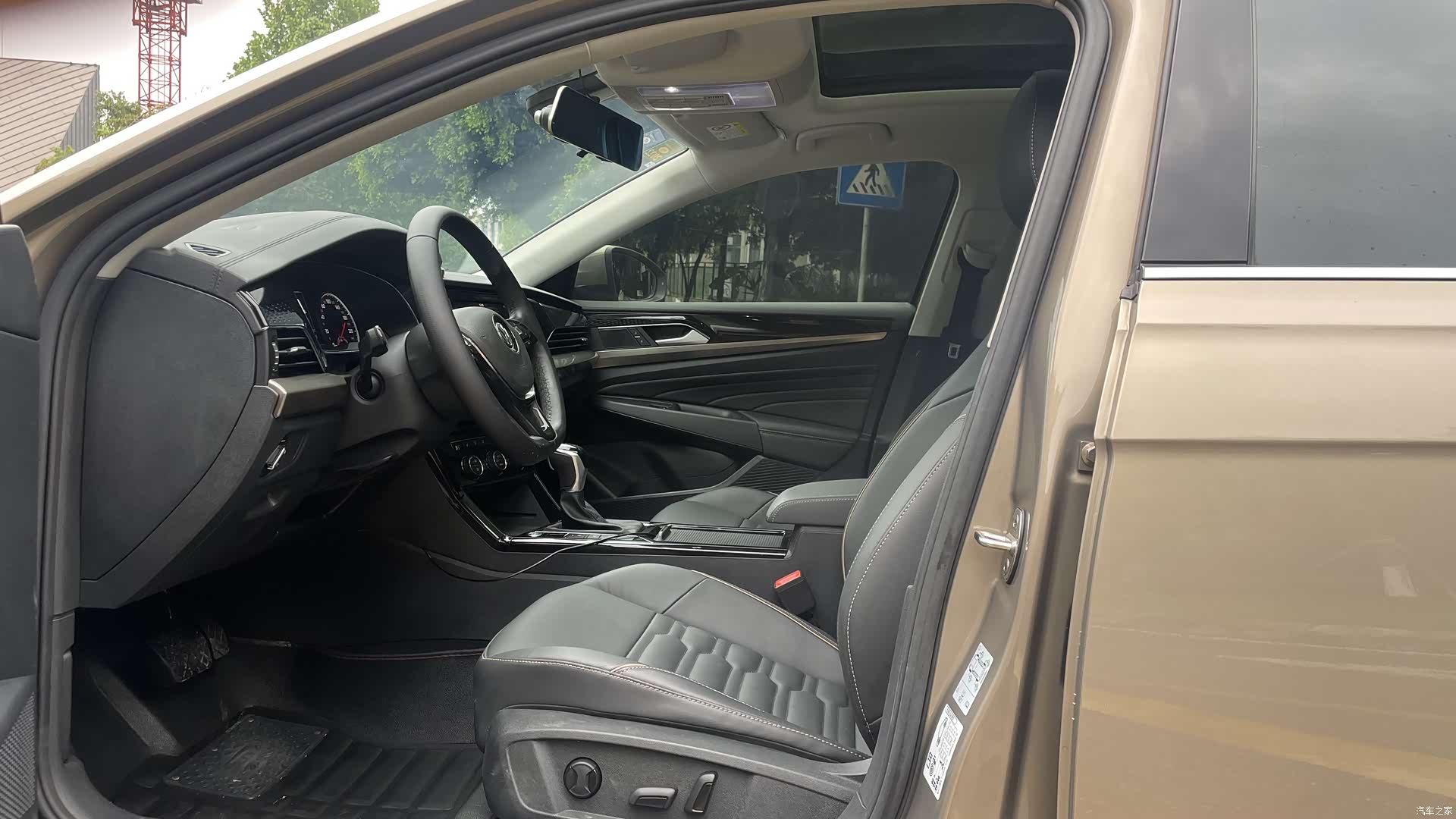 Volkswagen Passat, 2020 все фото