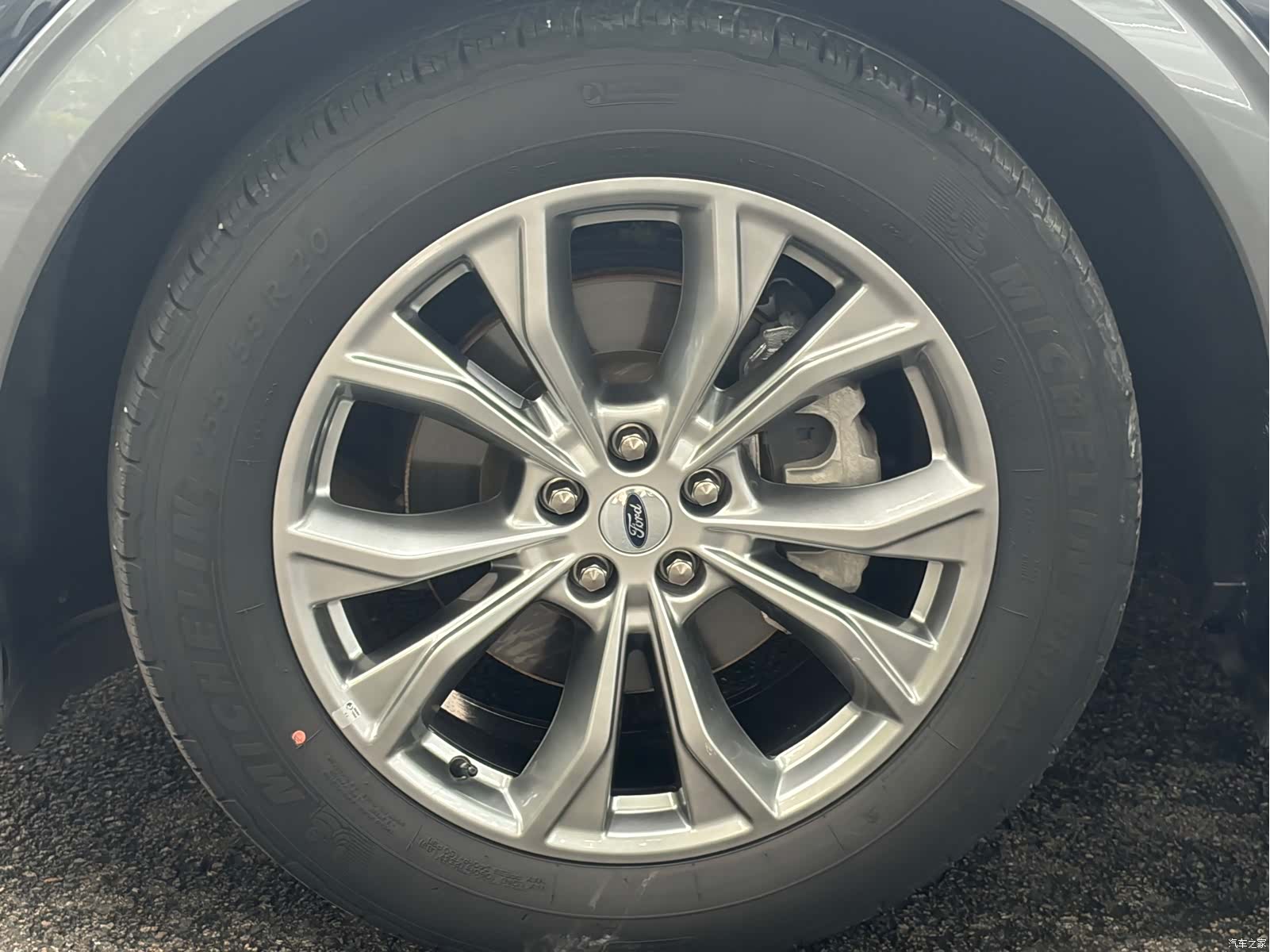 Ford Explorer, 2022 все фото