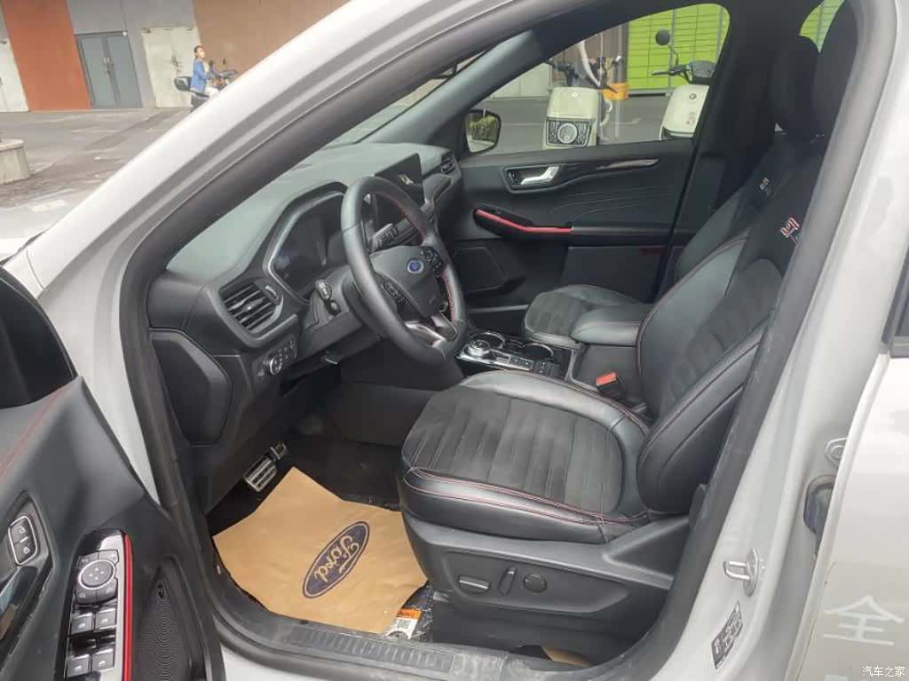 Ford Escape, 2023 все фото