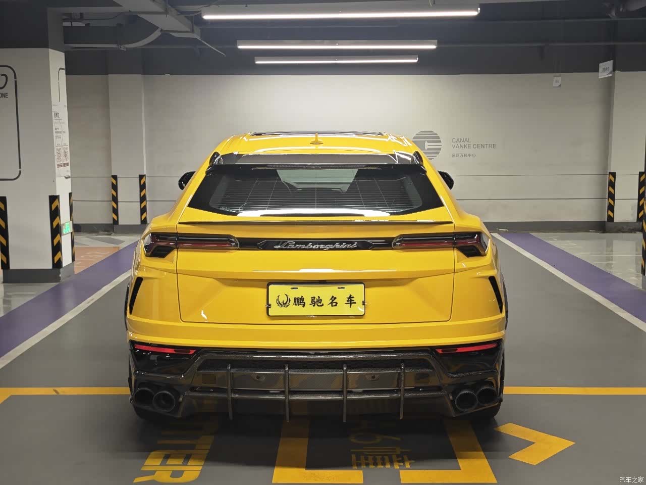 Lamborghini Urus, 2022 2