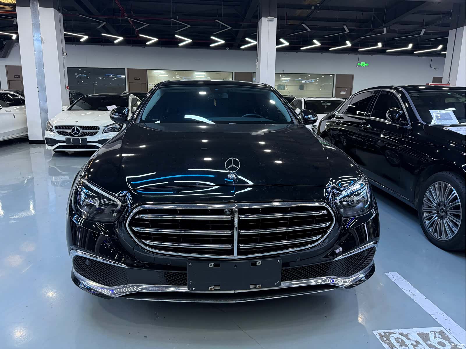 Mercedes-Benz E-Class, 2022 2