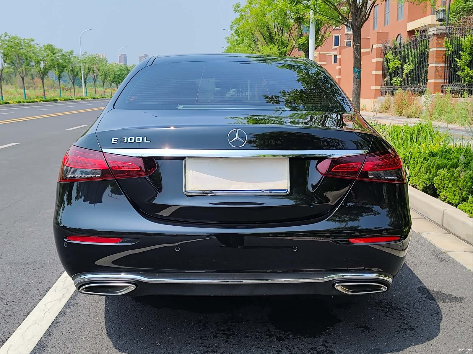 Mercedes-Benz E-Class, 2022 33