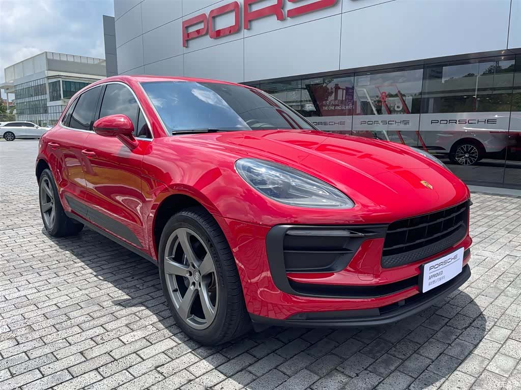 Porsche Macan, 2025 3
