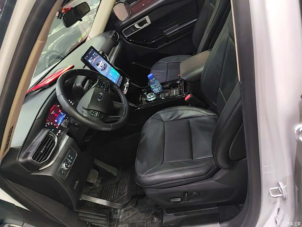 Ford Explorer, 2021 15