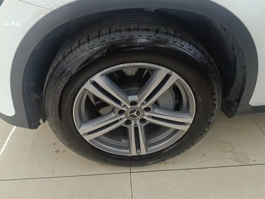 Mercedes-Benz GLC Mercedes-Benz GLC