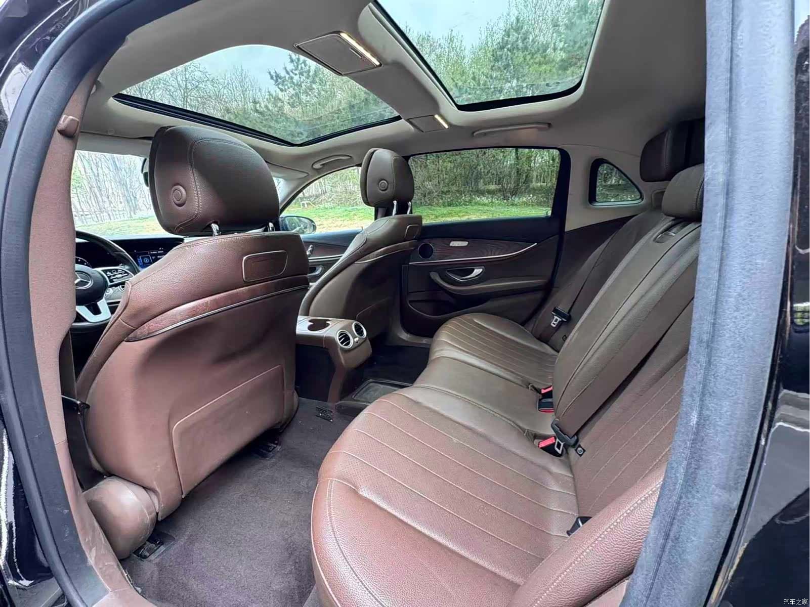 Mercedes-Benz E-Class, 2019 7