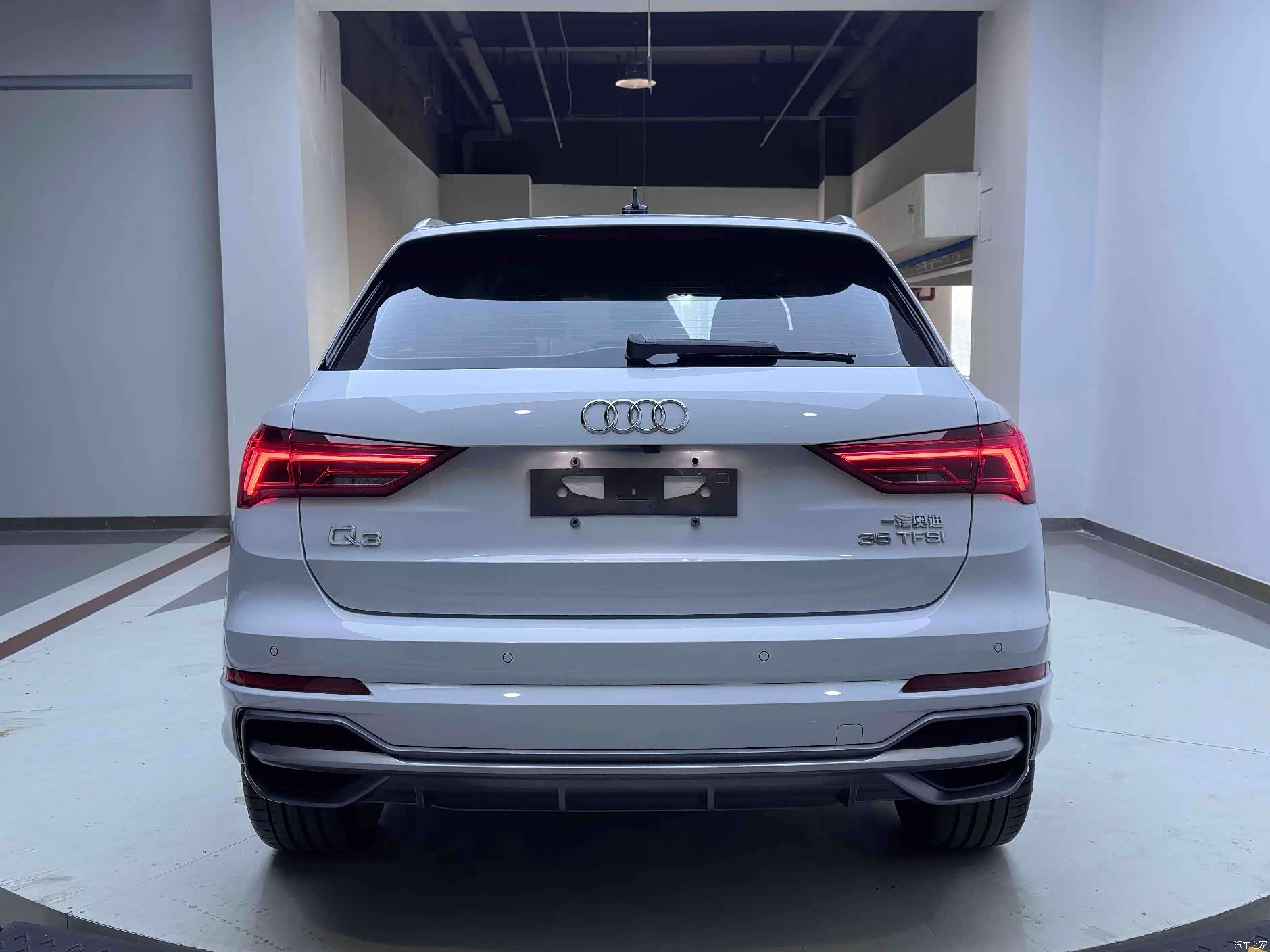 Audi Q3, 2023 6