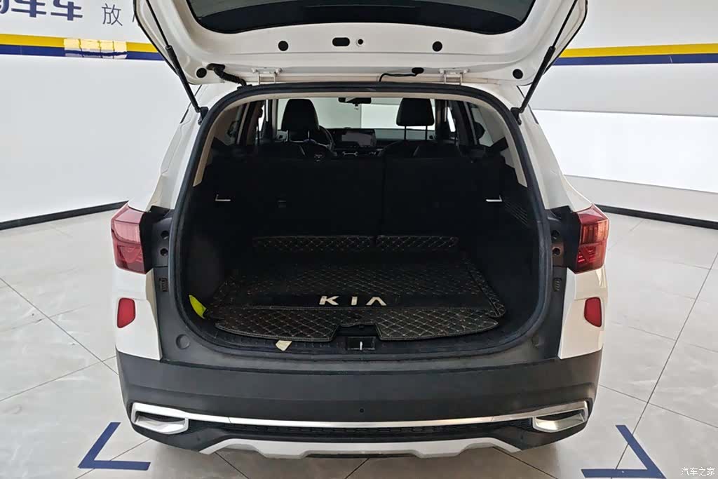 Kia KX3, 2021 4