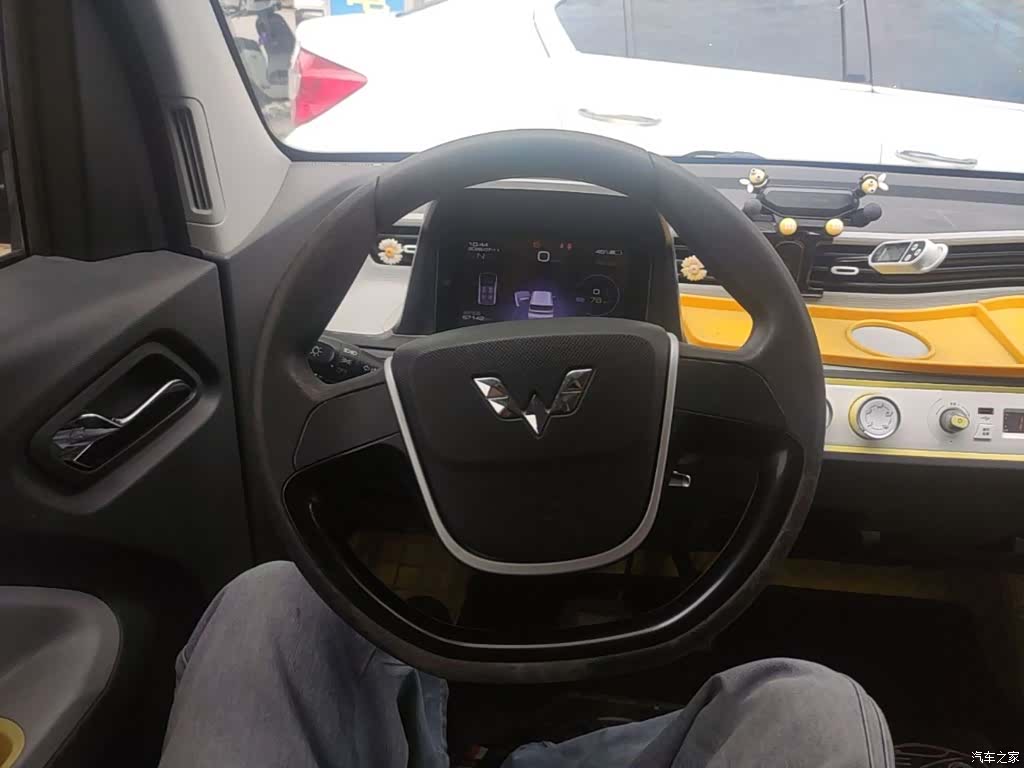 Wuling MINIEV, 2021 11