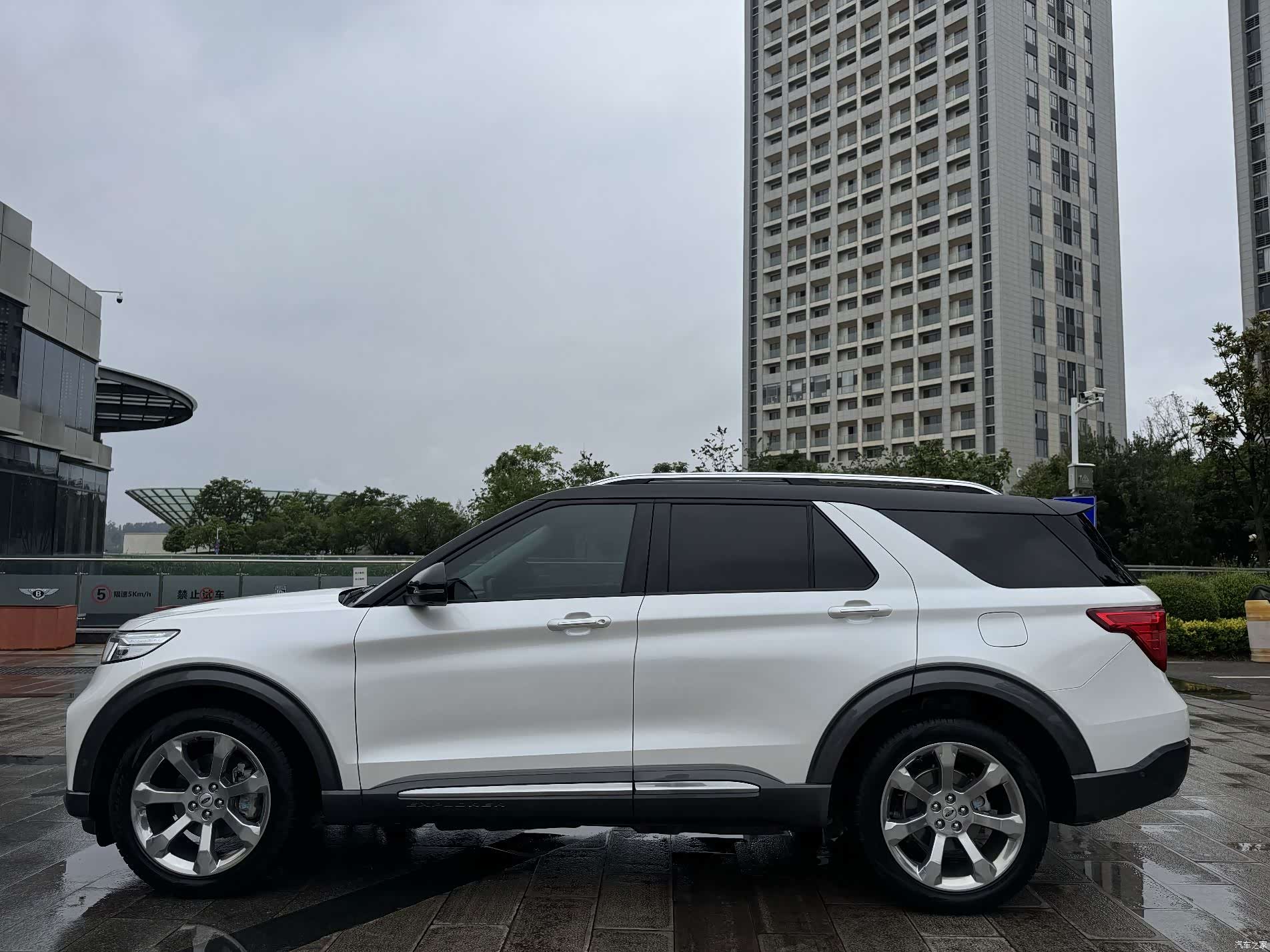 Ford Explorer, 2020 9