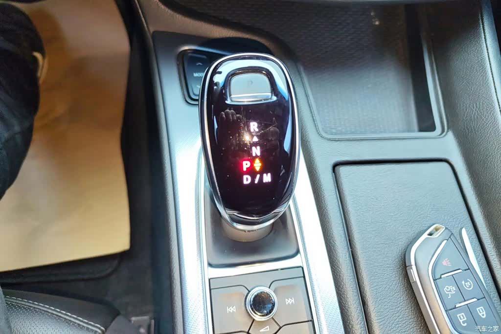 Cadillac CT5, 2024 16
