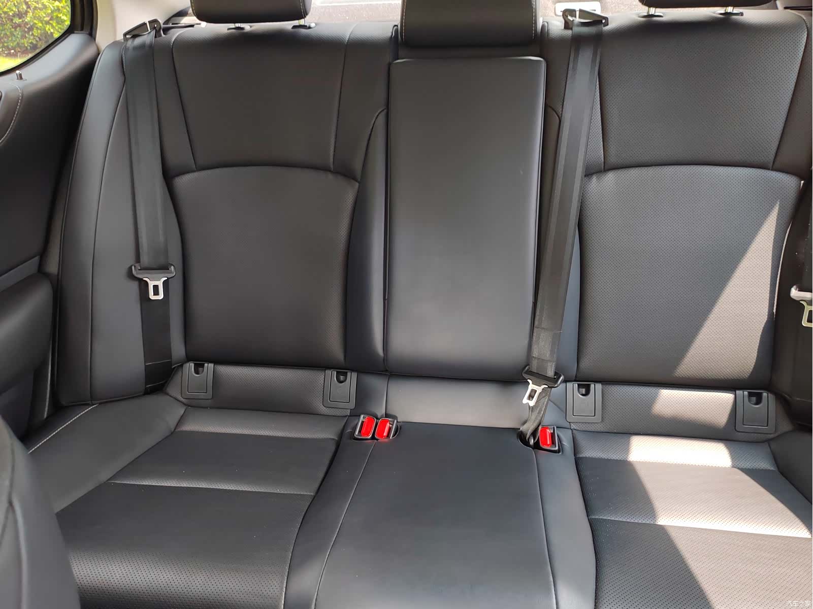 Lexus ES, 2019 10