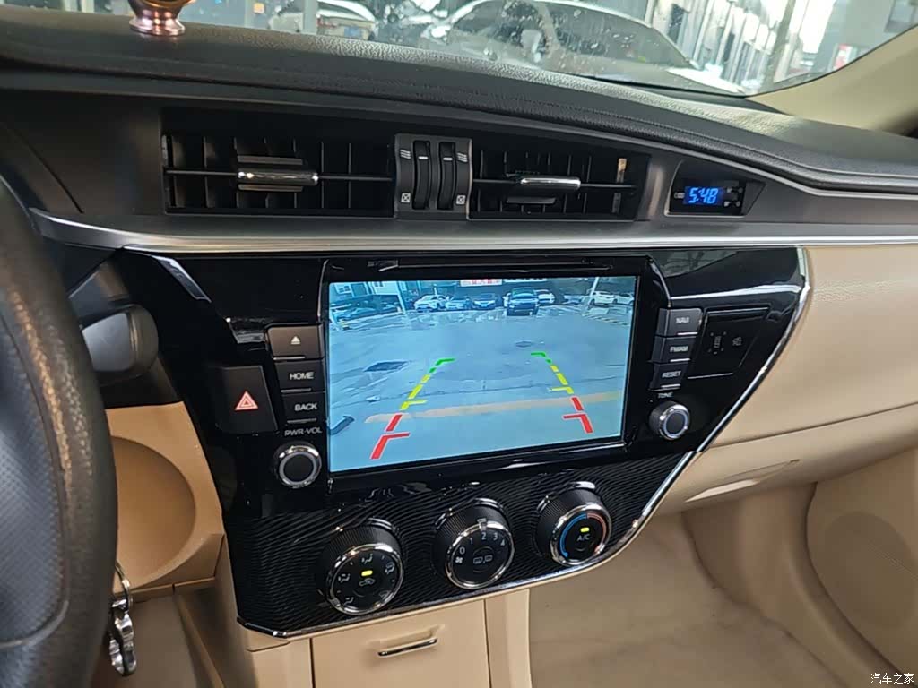 Toyota Corolla, 2015 9