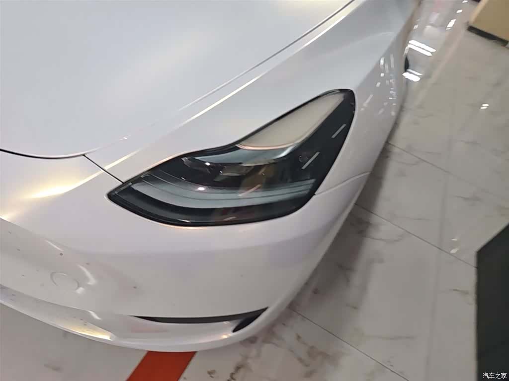 Tesla Model Y, 2024 24