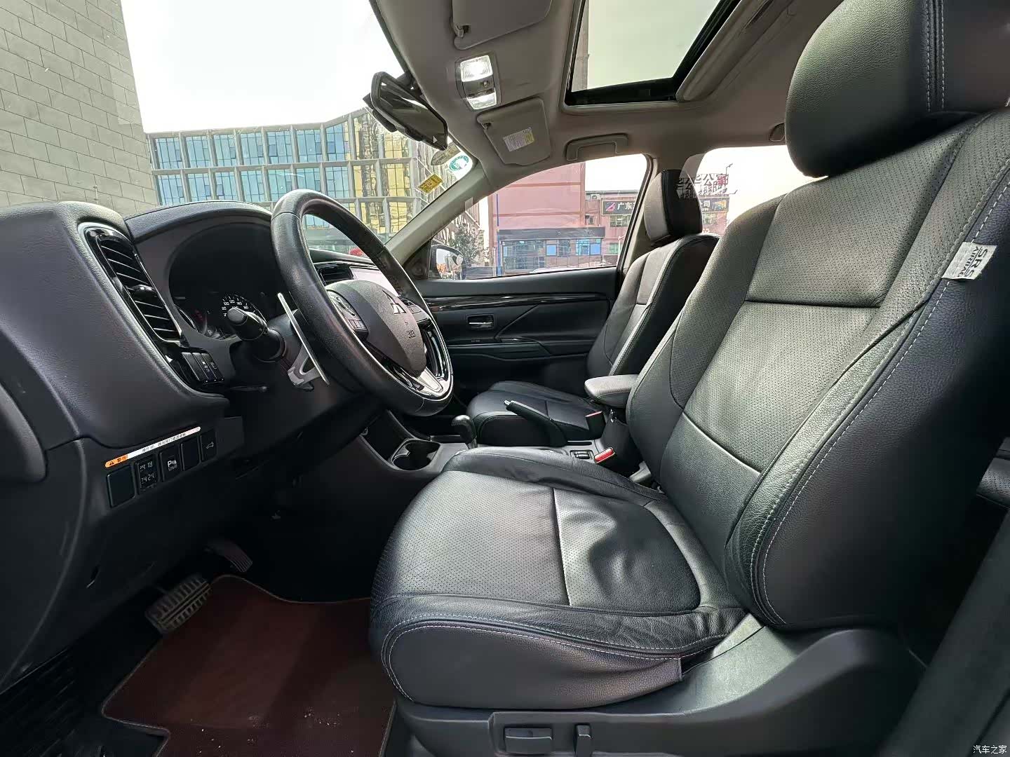 Mitsubishi Outlander, 2017 3