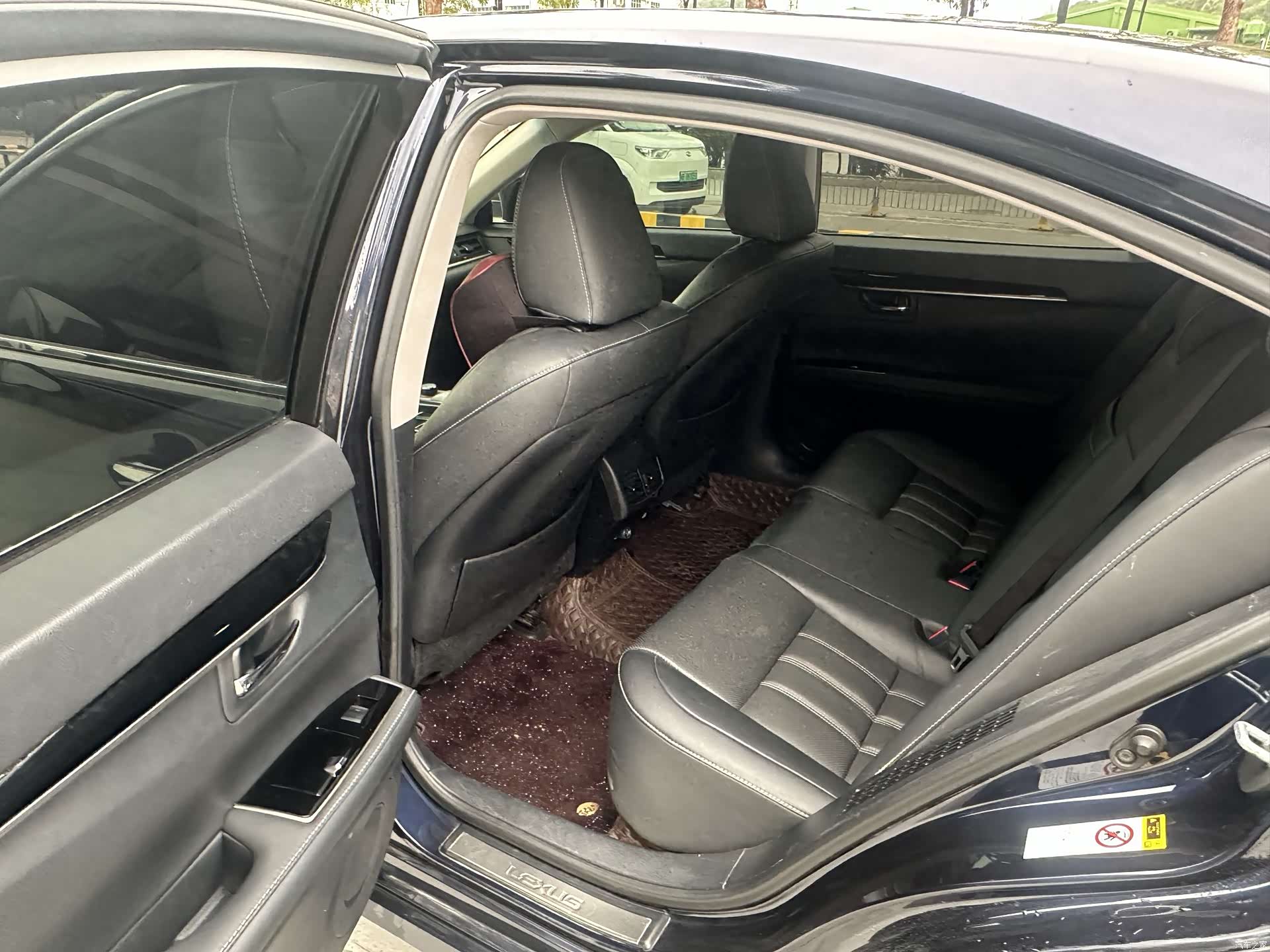 Lexus ES, 2018 6