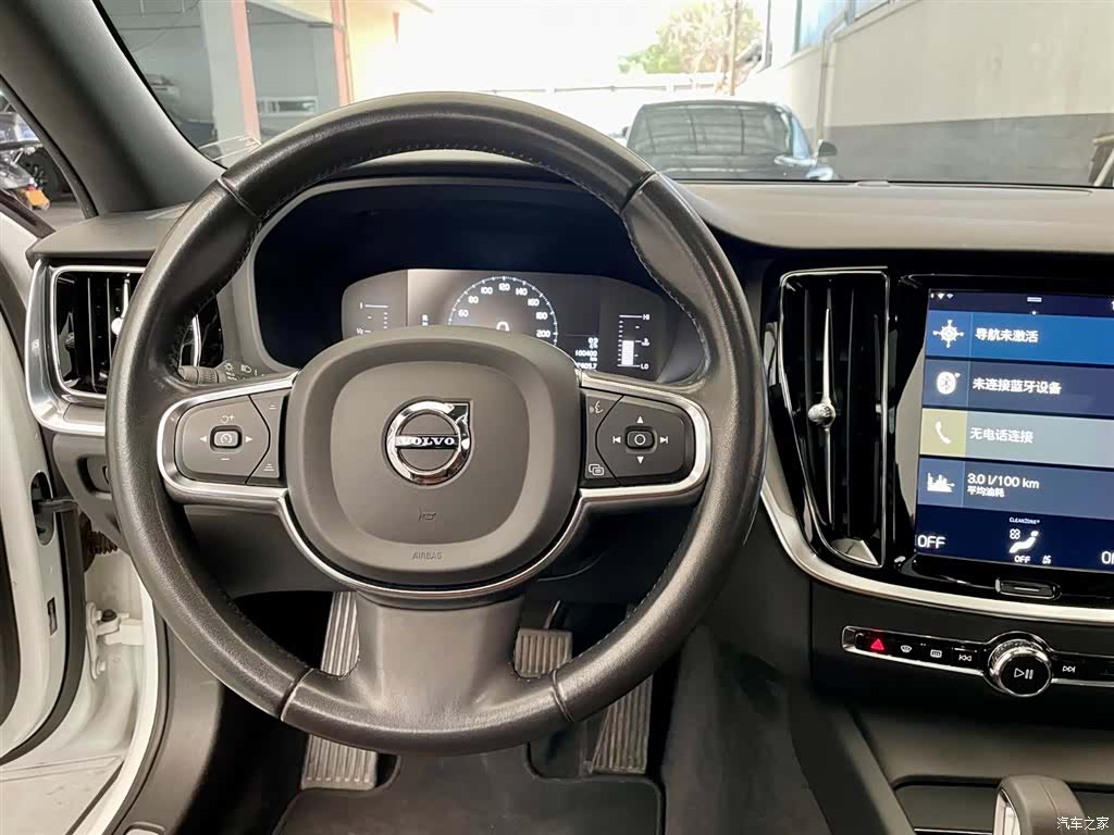 Volvo S60, 2022 12