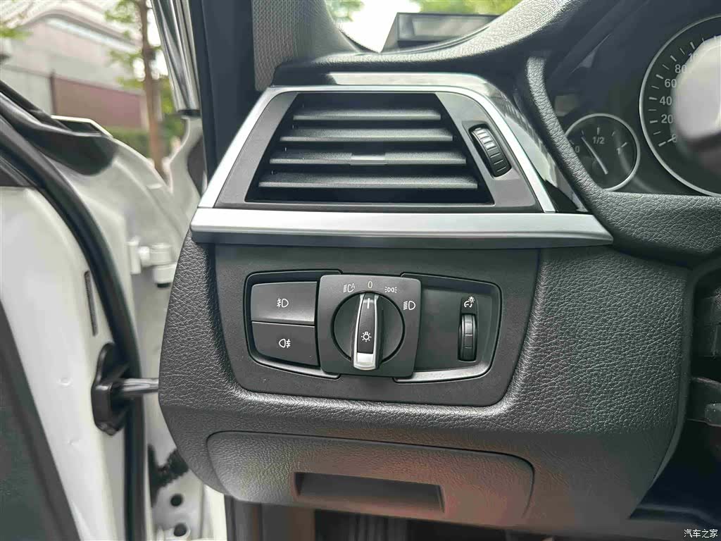 BMW 3 Series, 2017 14