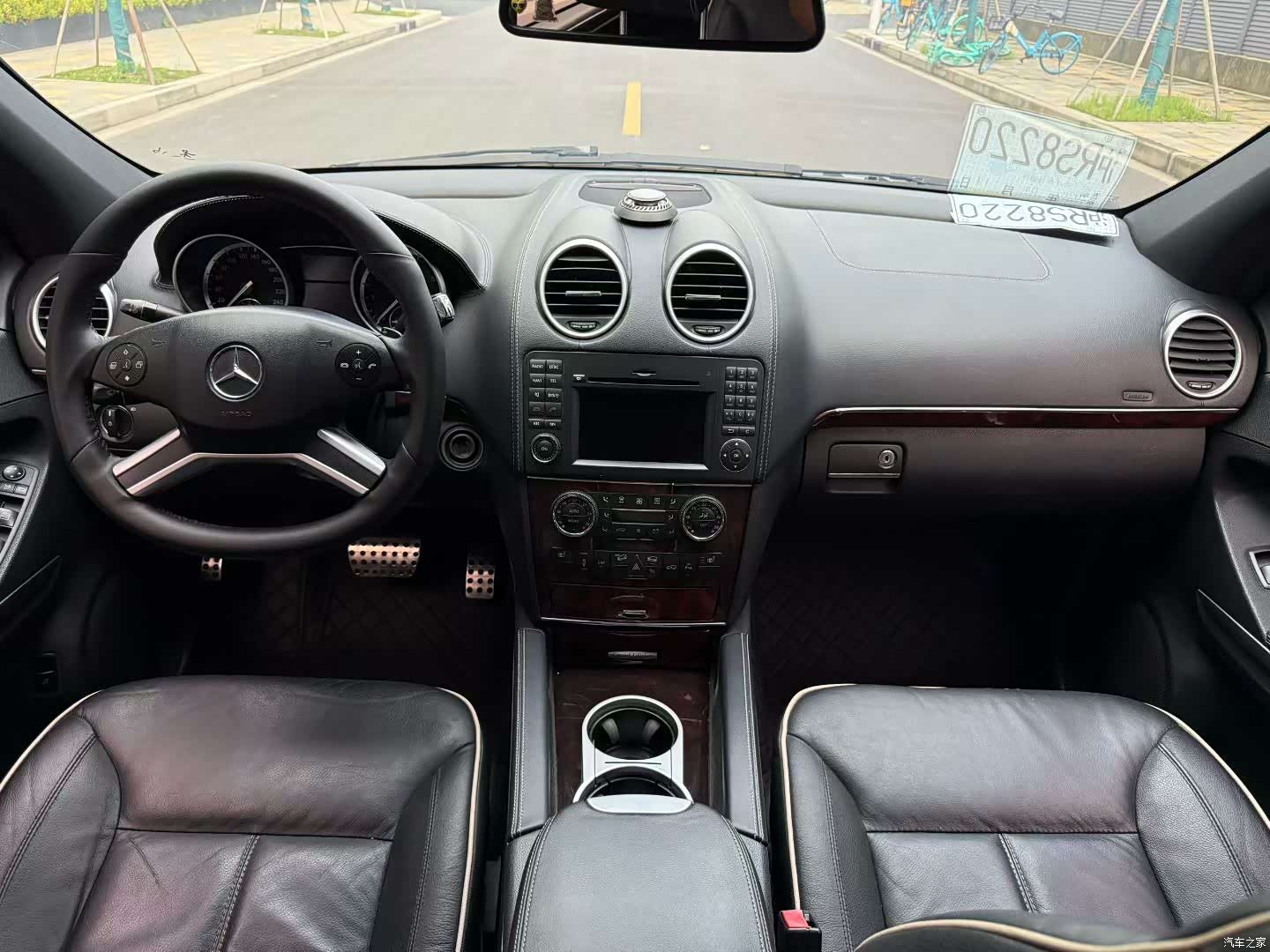 Mercedes-Benz M-Class, 2011 6