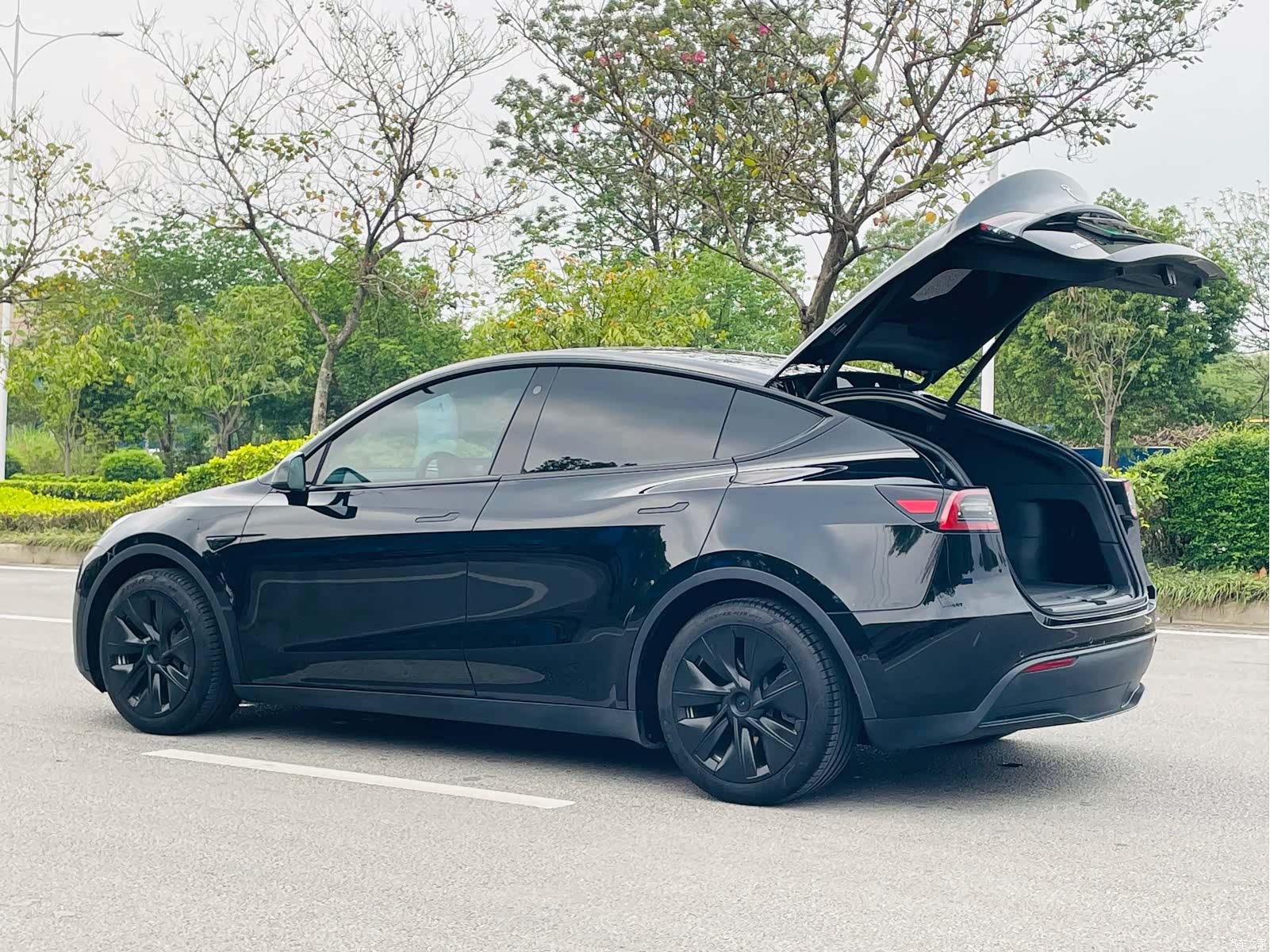 Tesla Model Y, 2022 8