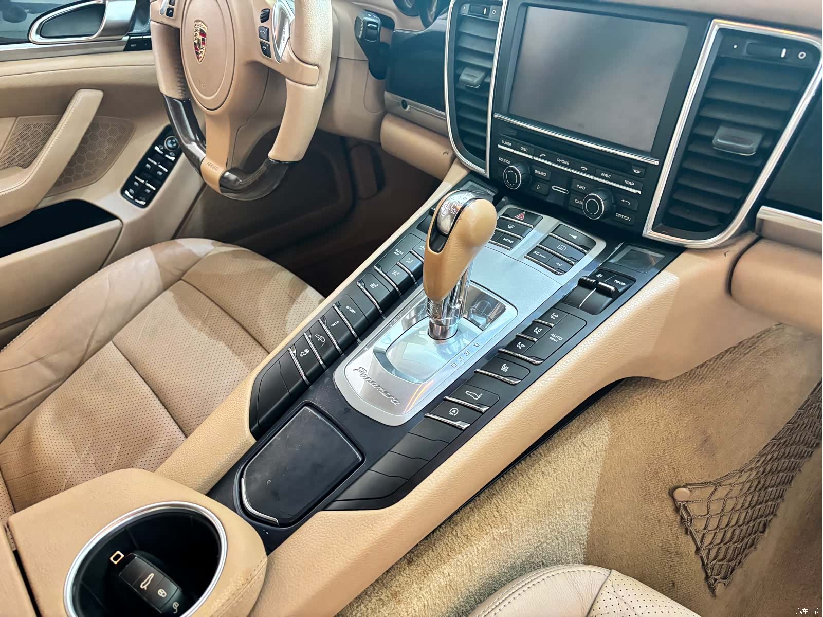 Porsche Panamera, 2011 10