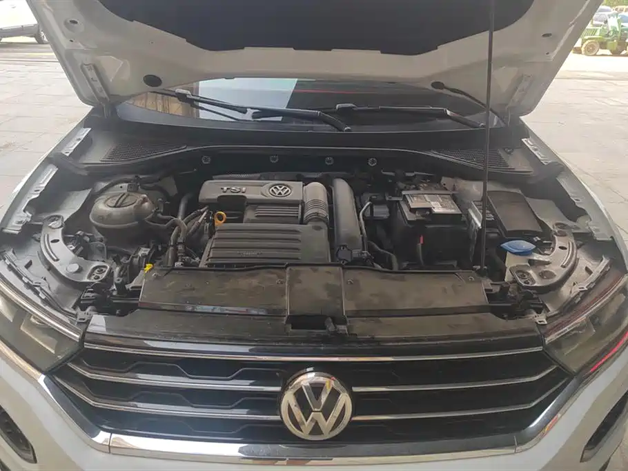 Volkswagen T-ROC exploring Songs