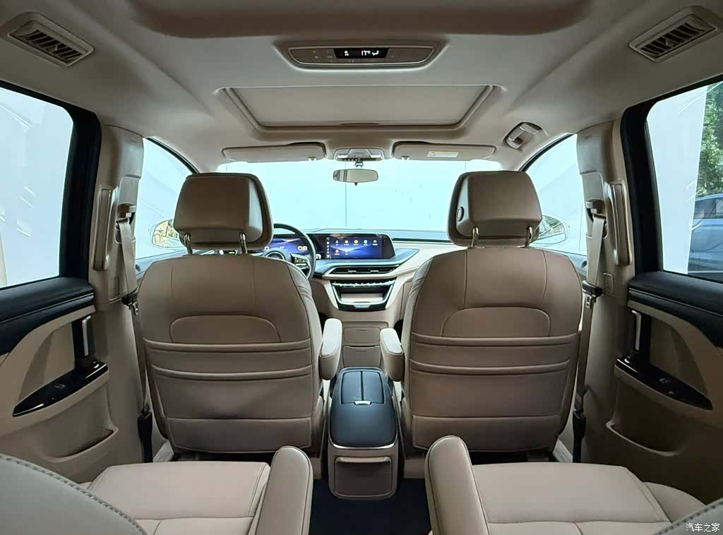 Buick GL8, 2025 16
