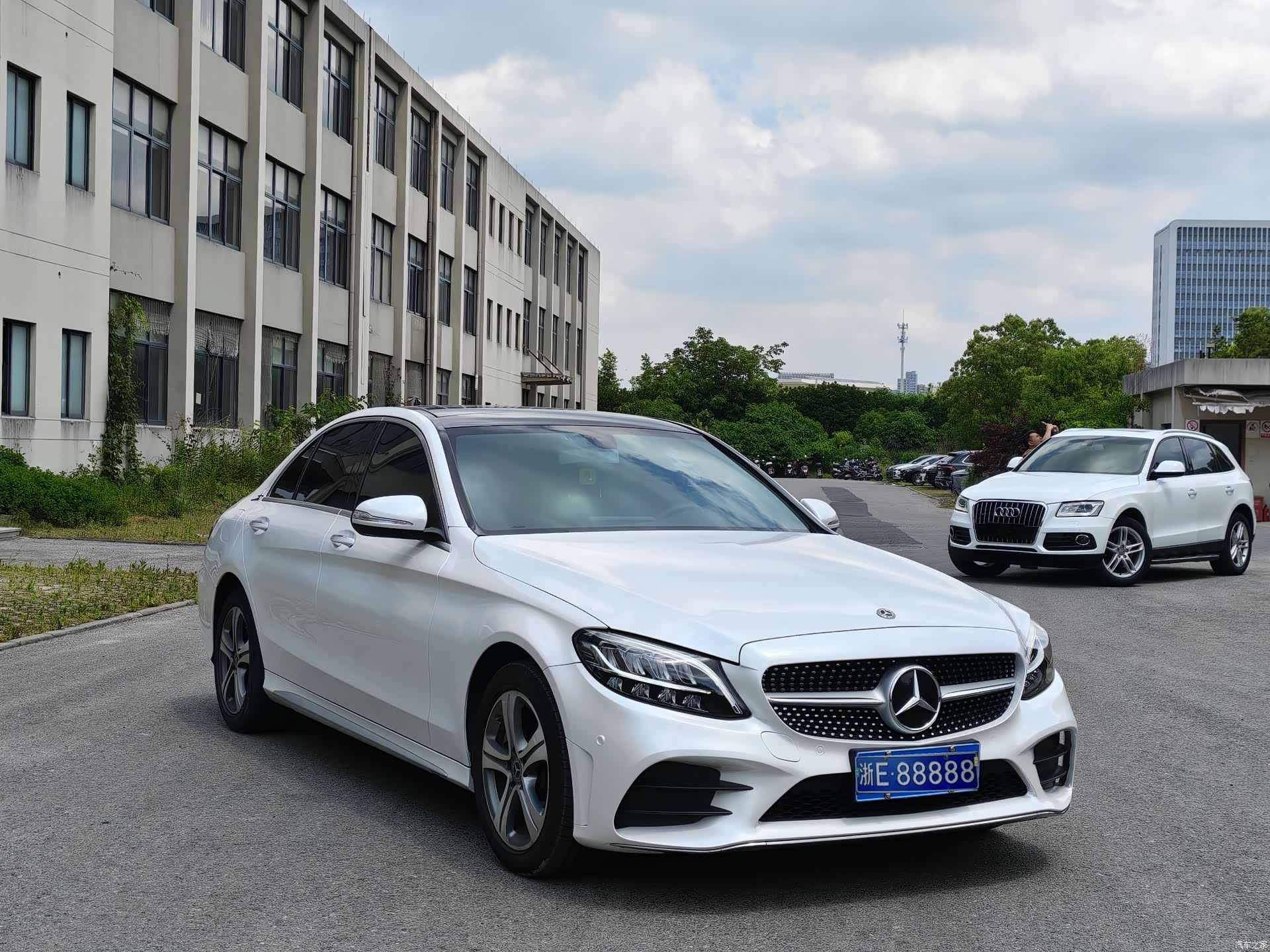 Mercedes-Benz C-Class, 2020 3