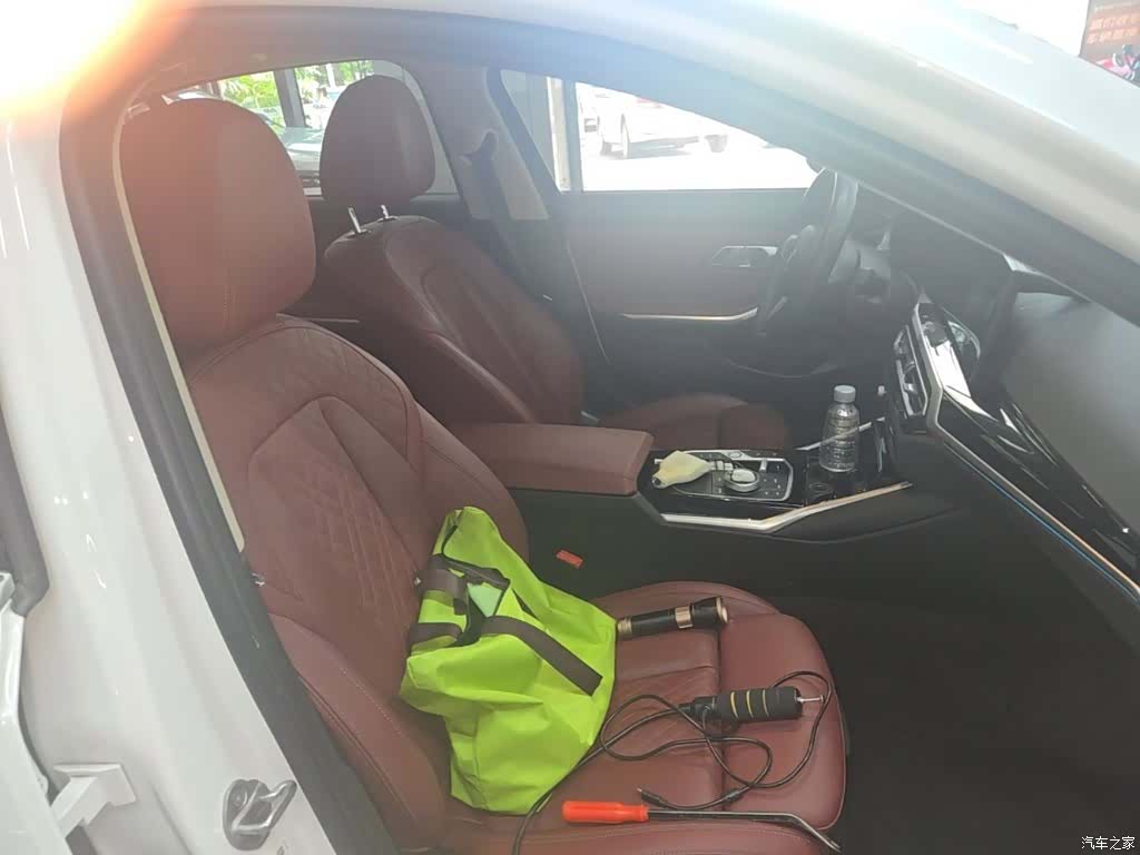 BMW i3, 2024 25