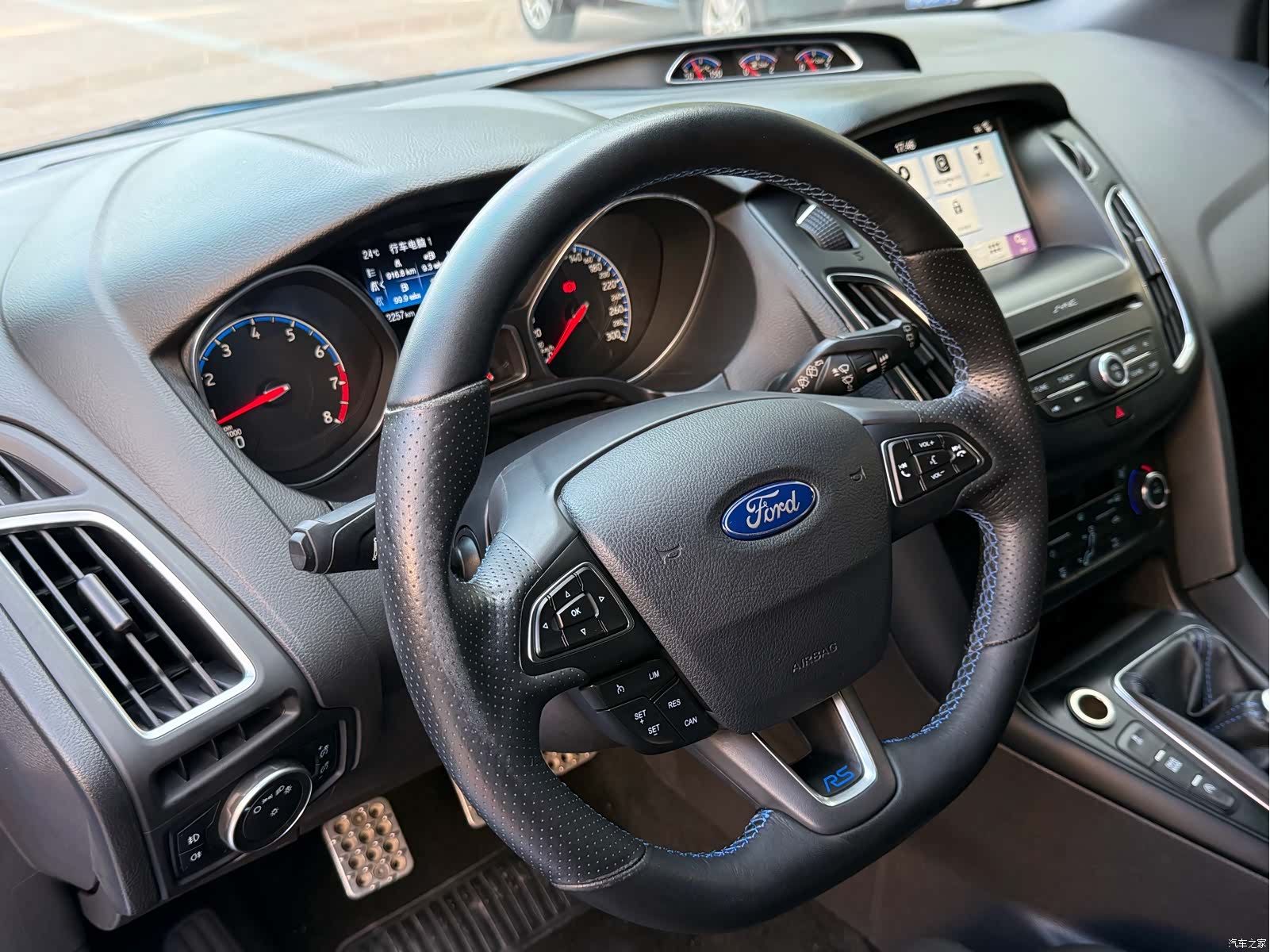 Ford Focus, 2016 9