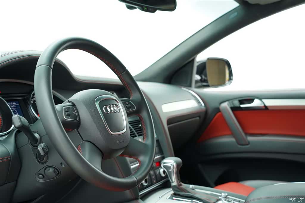 Audi Q7, 2011 9