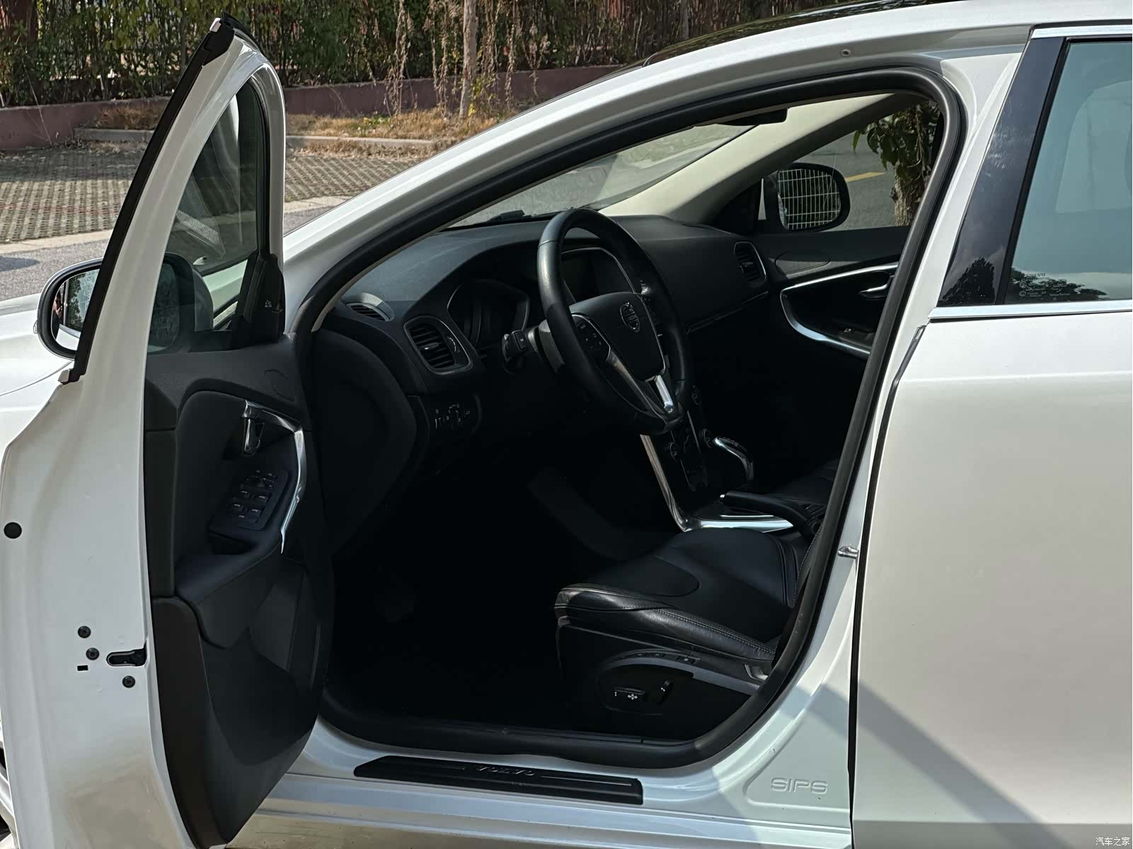 Volvo V40, 2016 все фото