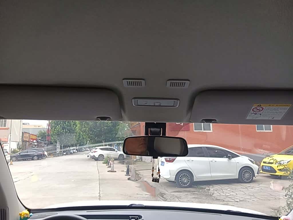 Geely Panda, 2025 18