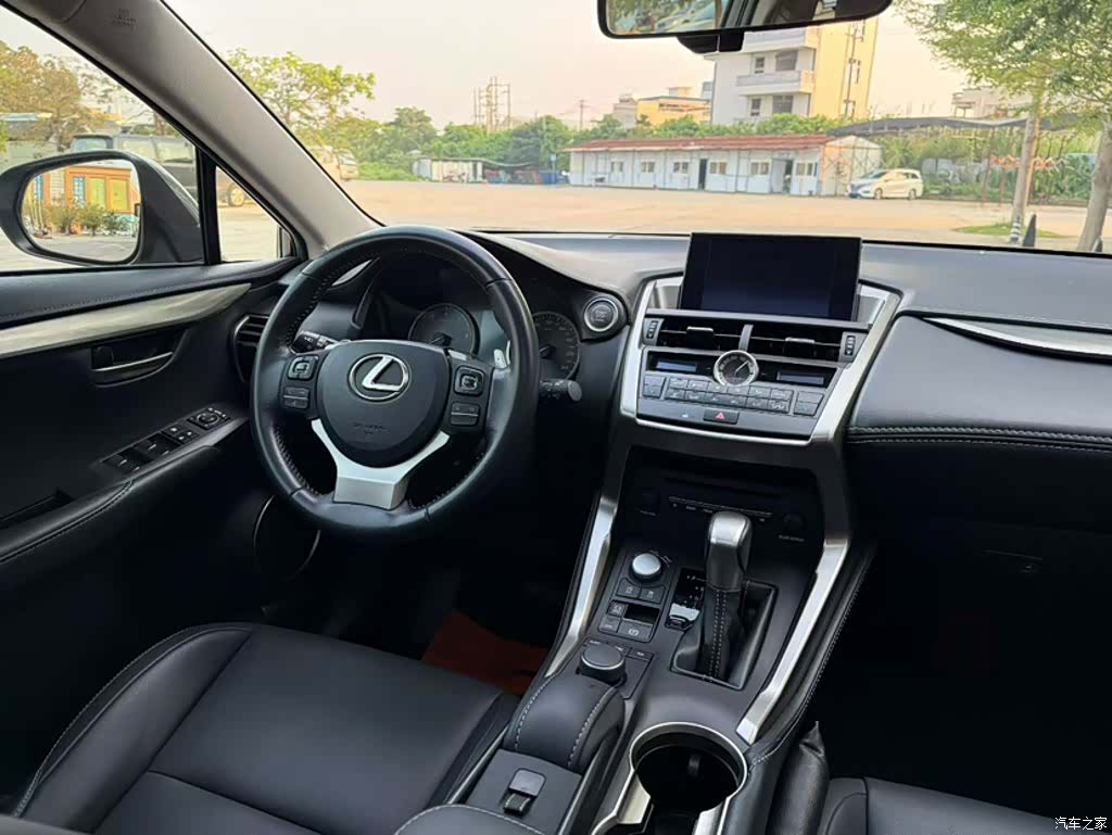 Lexus NX, 2015 17